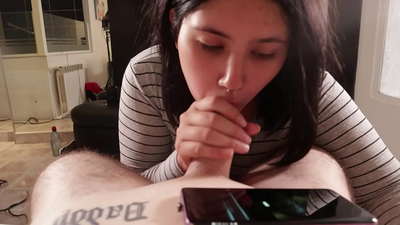 მე ვაცინებ ჩემს დედინაცვალს, სანამ ის უყურებს დისნეის [Cum]